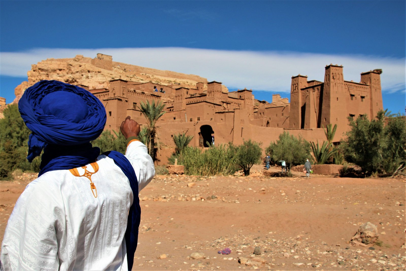 5-Day Private Tour from Tangier: Blue City, Fes, and Sahara Desert