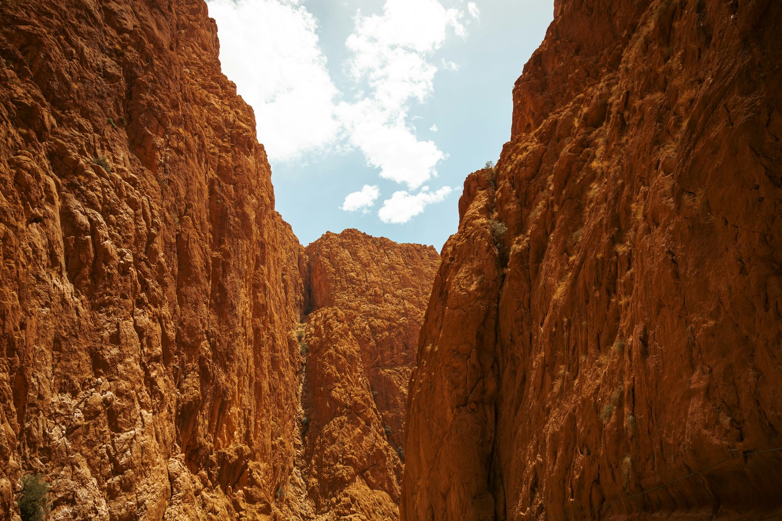 6-Day Private Nomad Route: Blue City and Golden Dunes, Casablanca to Marrakech
